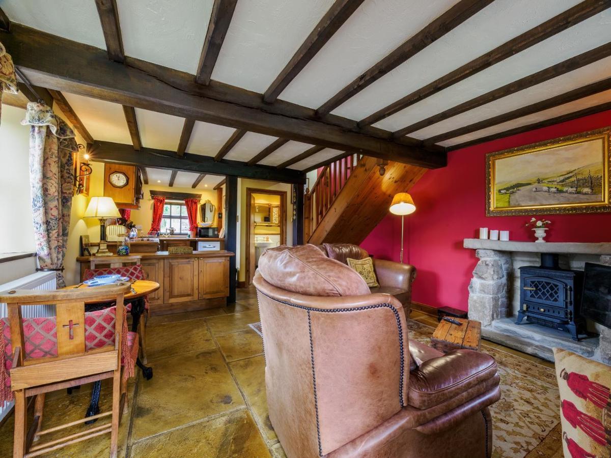 Sweet Knoll Cottage Бъкстън Екстериор снимка