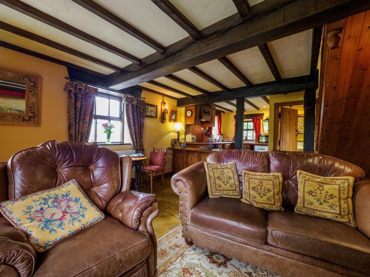 Sweet Knoll Cottage Бъкстън Екстериор снимка